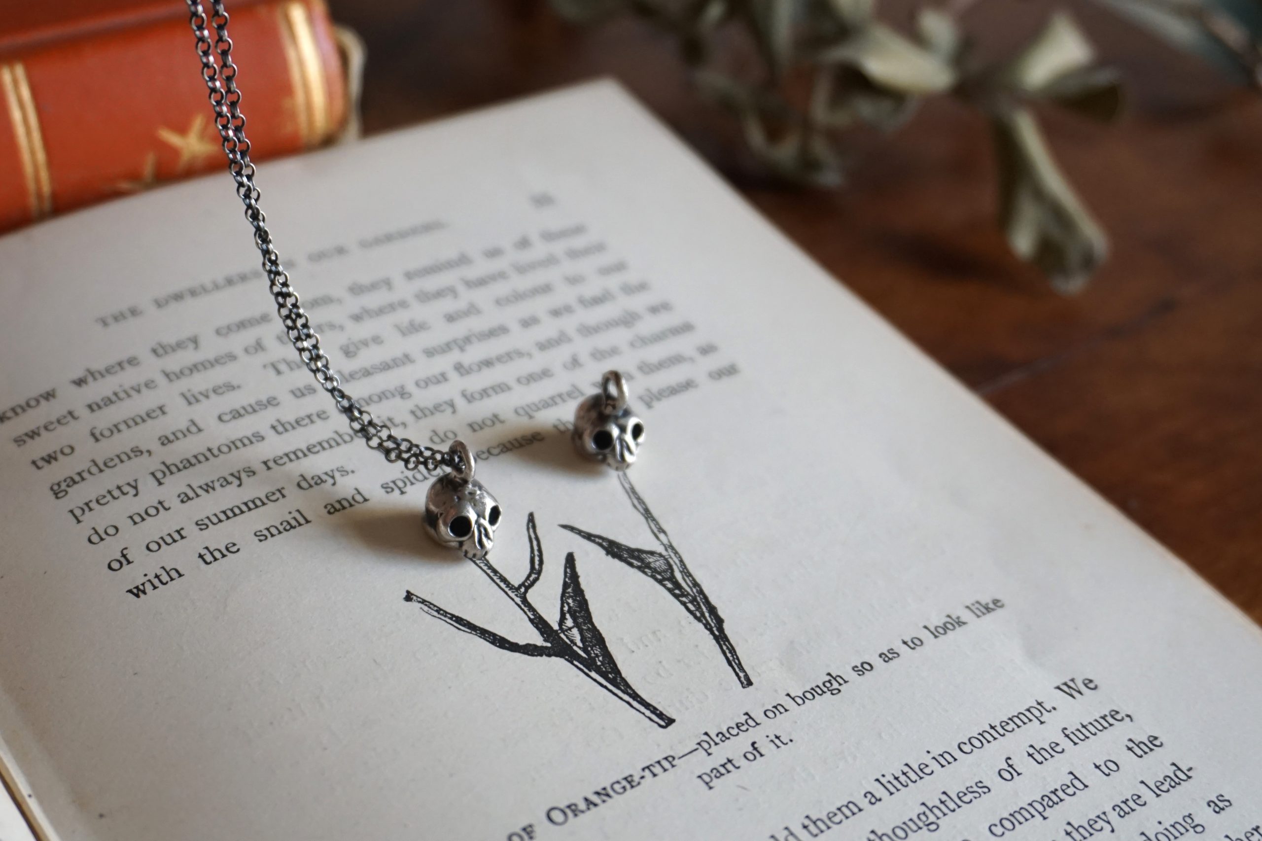"memento mori" miniature skull - pendant (made to order) - Image 13