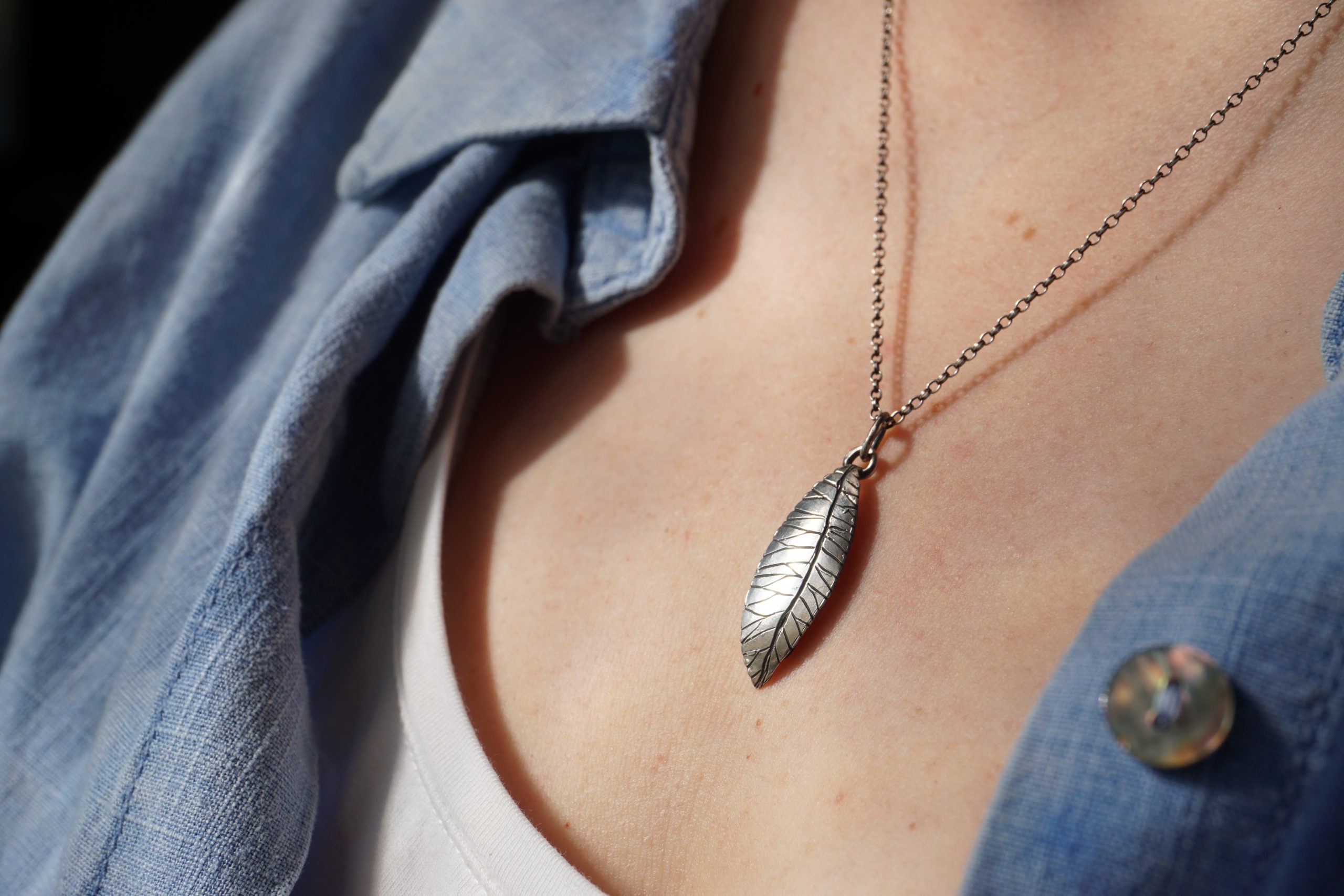 Leaf, snake, white labradorite - pendant (one of a kind) - Image 2