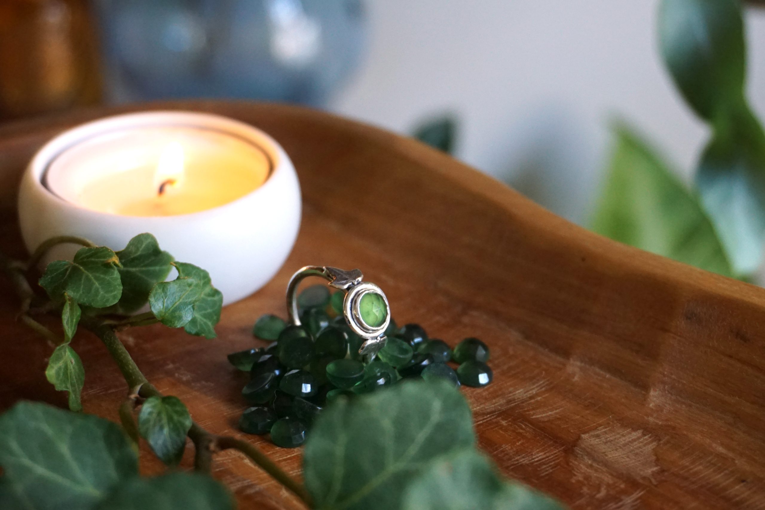 Anello "Semper Viridis" con serpentino e impressione d'edera - (su ordinazione) - immagine 15